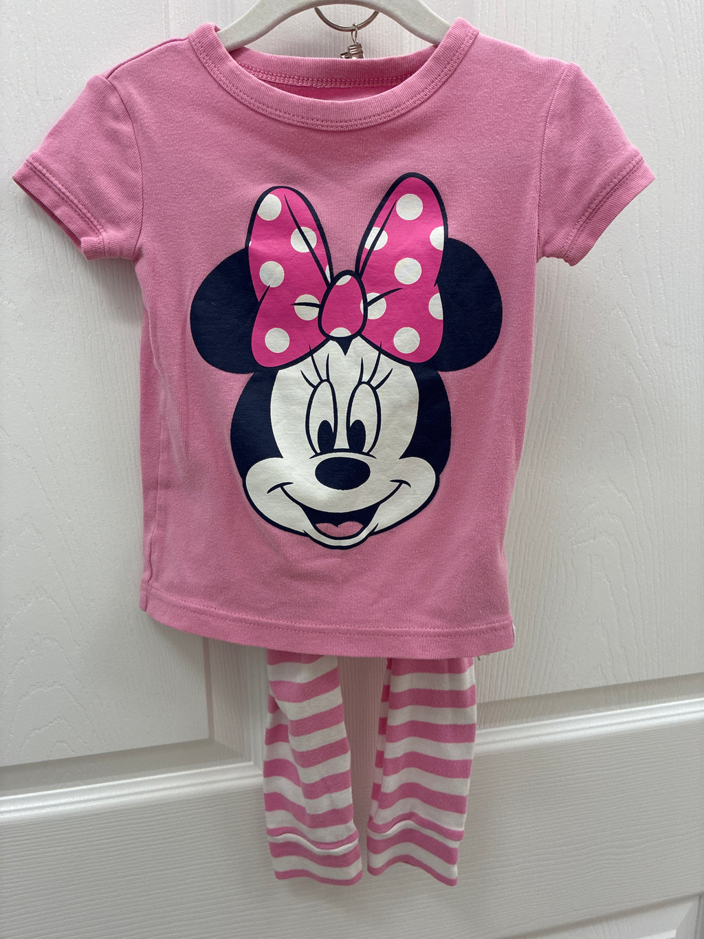 Minnie PJs, 3